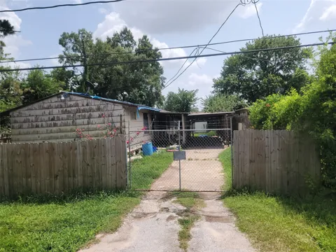 9406 Caddo Road