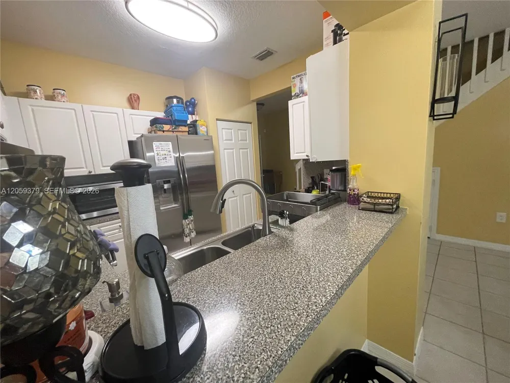 904 NW 100th Ave Pembroke Pines, FL 33024
