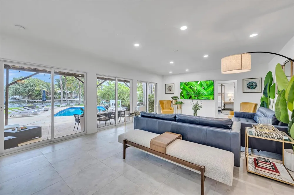 1700 Marietta Drive Fort Lauderdale, FL 33316
