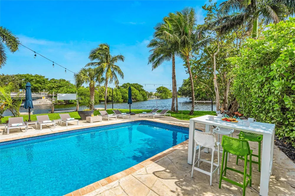 1700 Marietta Drive Fort Lauderdale, FL 33316