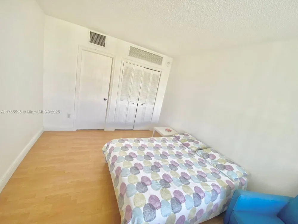 9801 Collins Ave #8M Bal Harbour, FL 33154