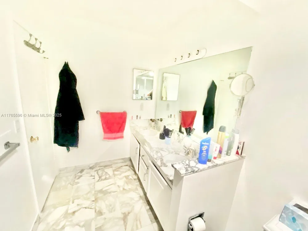9801 Collins Ave #8M Bal Harbour, FL 33154