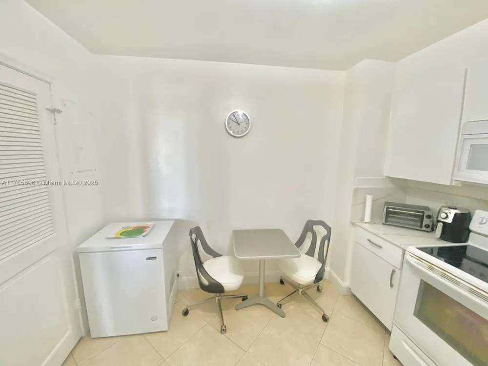 9801 Collins Ave #8M Bal Harbour, FL 33154