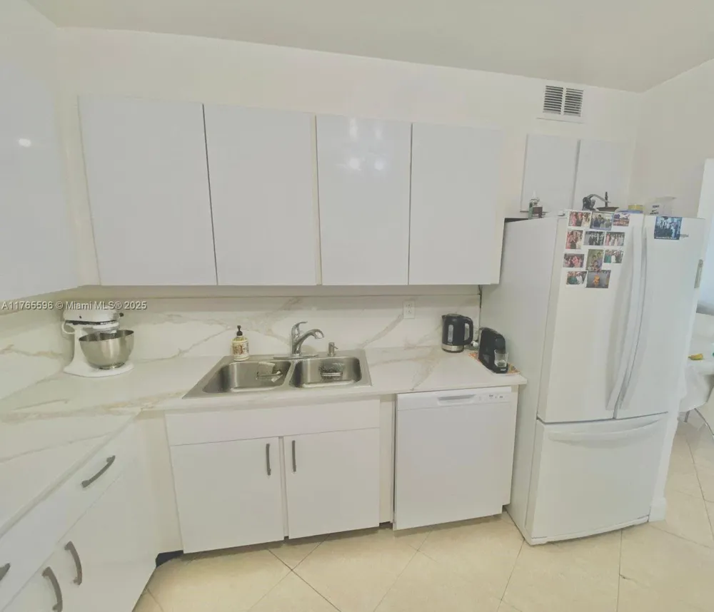 9801 Collins Ave #8M Bal Harbour, FL 33154