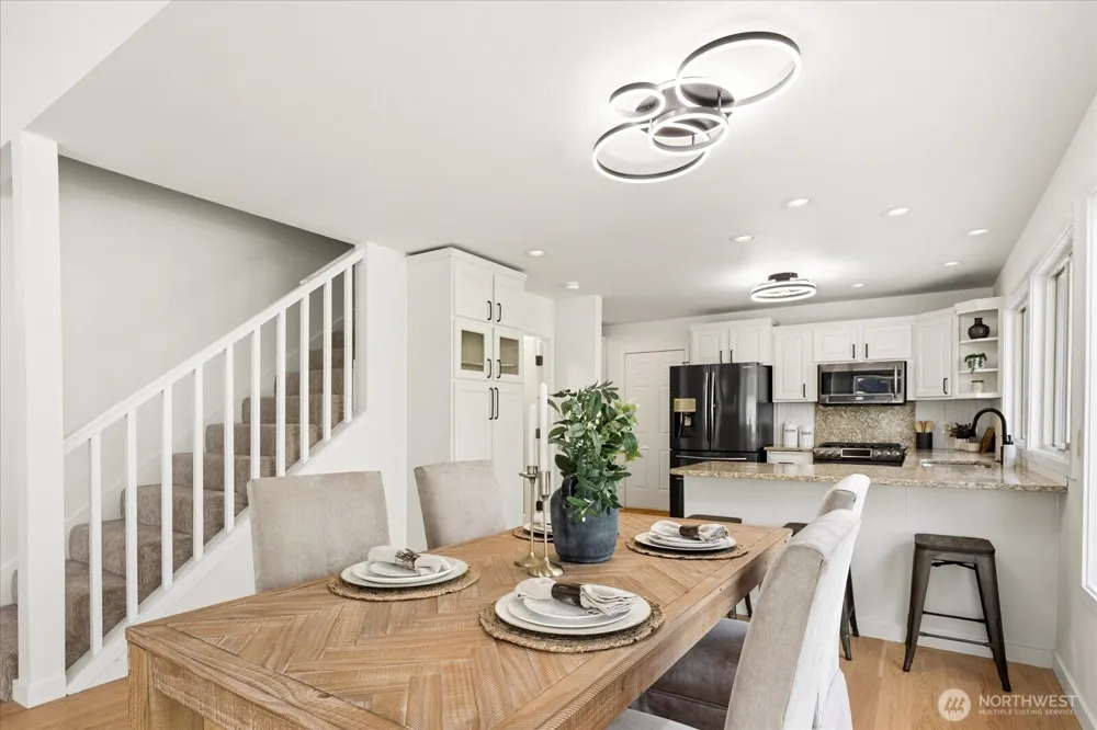 16018 36th Avenue NE Lake Forest Park, WA 98155