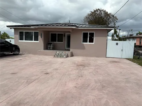 7130 NW 21st Ct