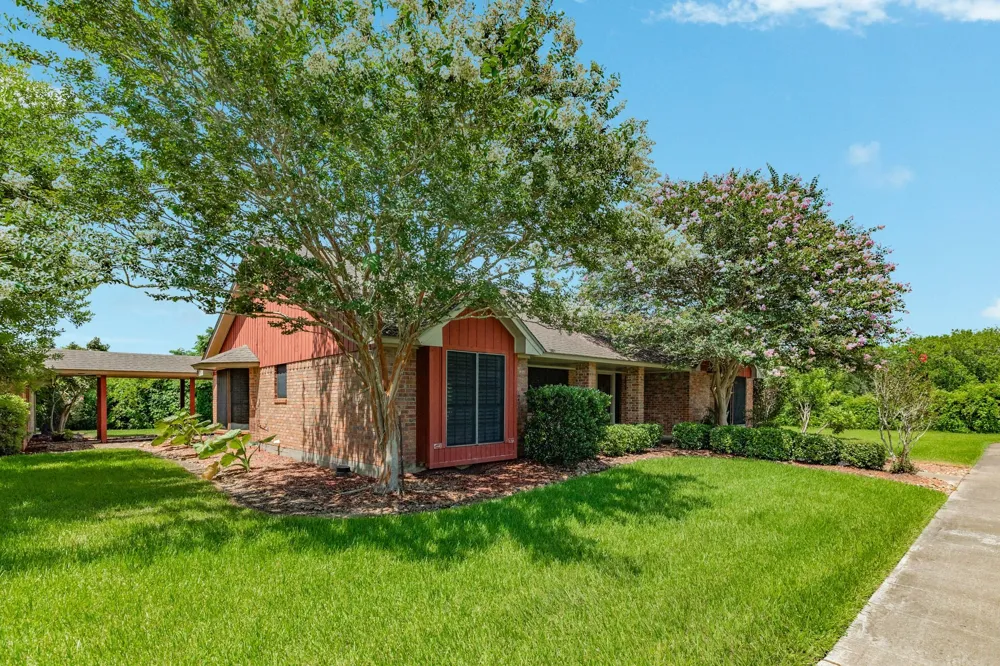 2910 County Road 519 Brazoria, TX 77422