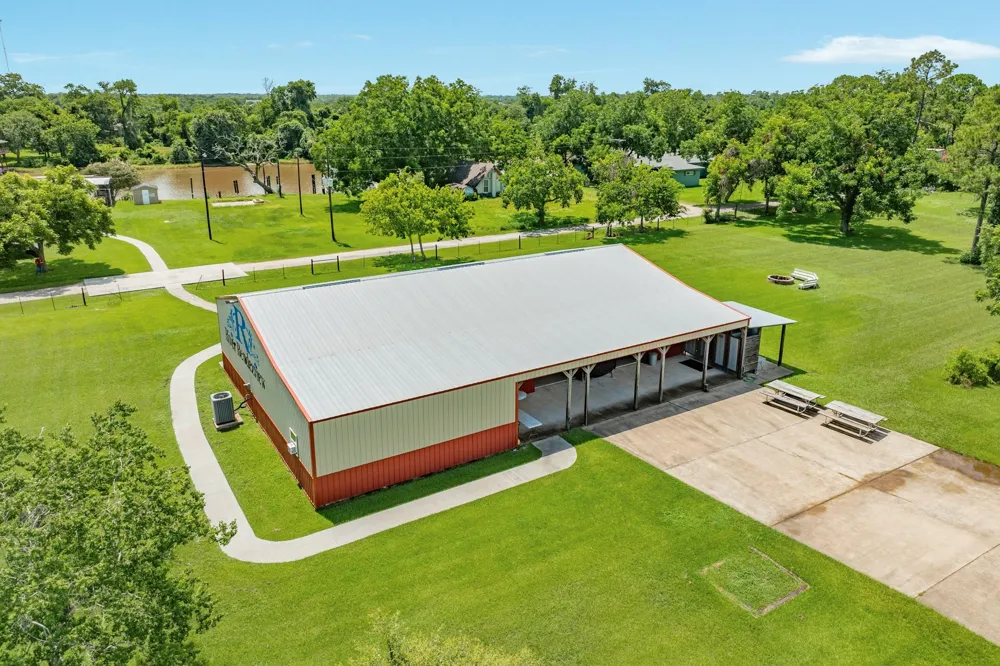 2910 County Road 519 Brazoria, TX 77422