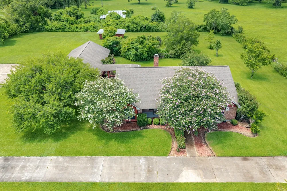 2910 County Road 519 Brazoria, TX 77422