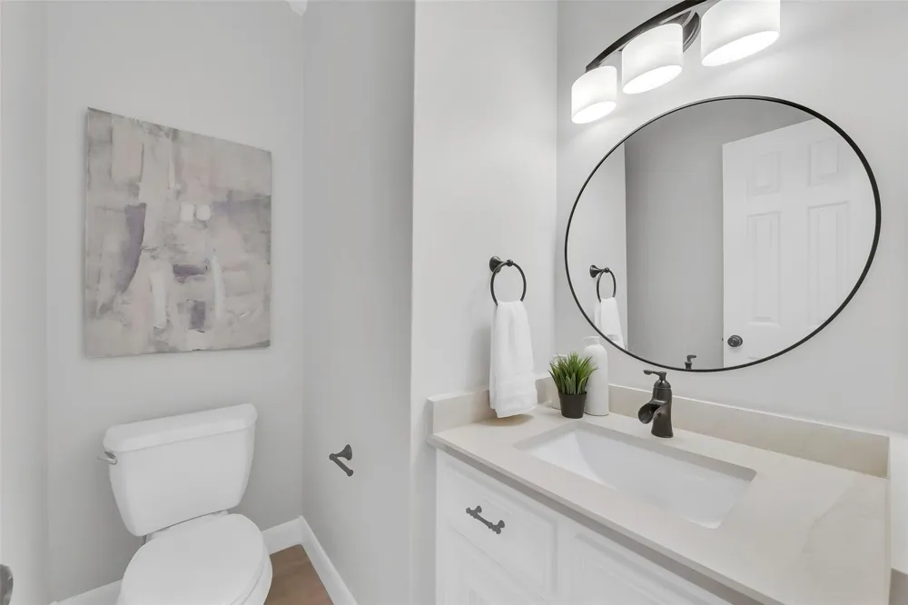 202 Victoria Way Friendswood, TX 77546