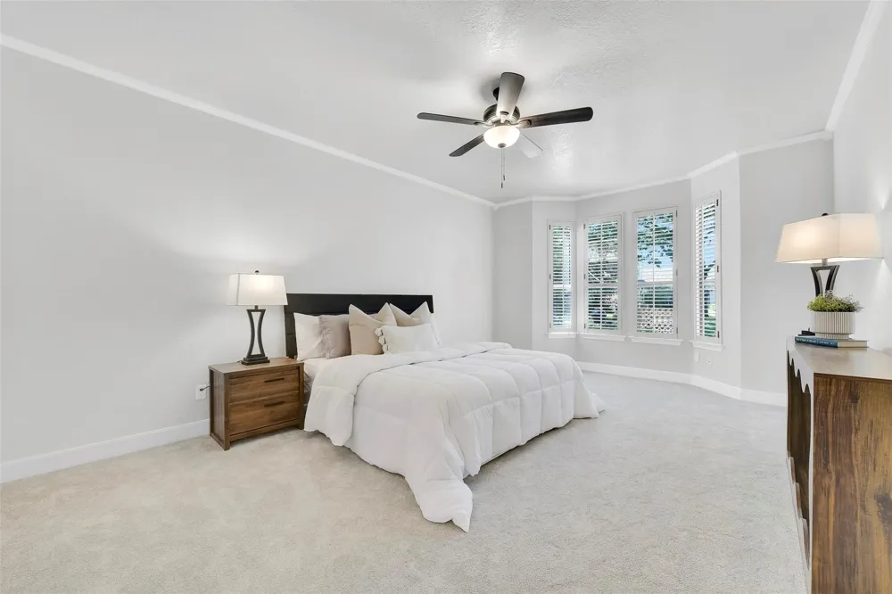 202 Victoria Way Friendswood, TX 77546