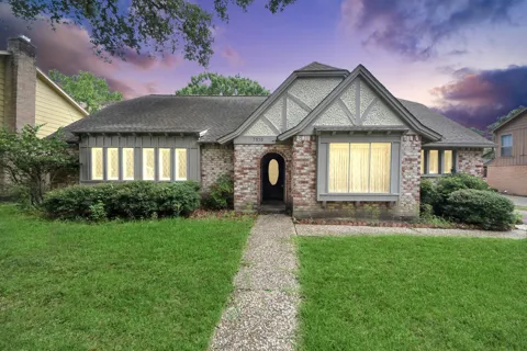7510 Renmark Drive Lane