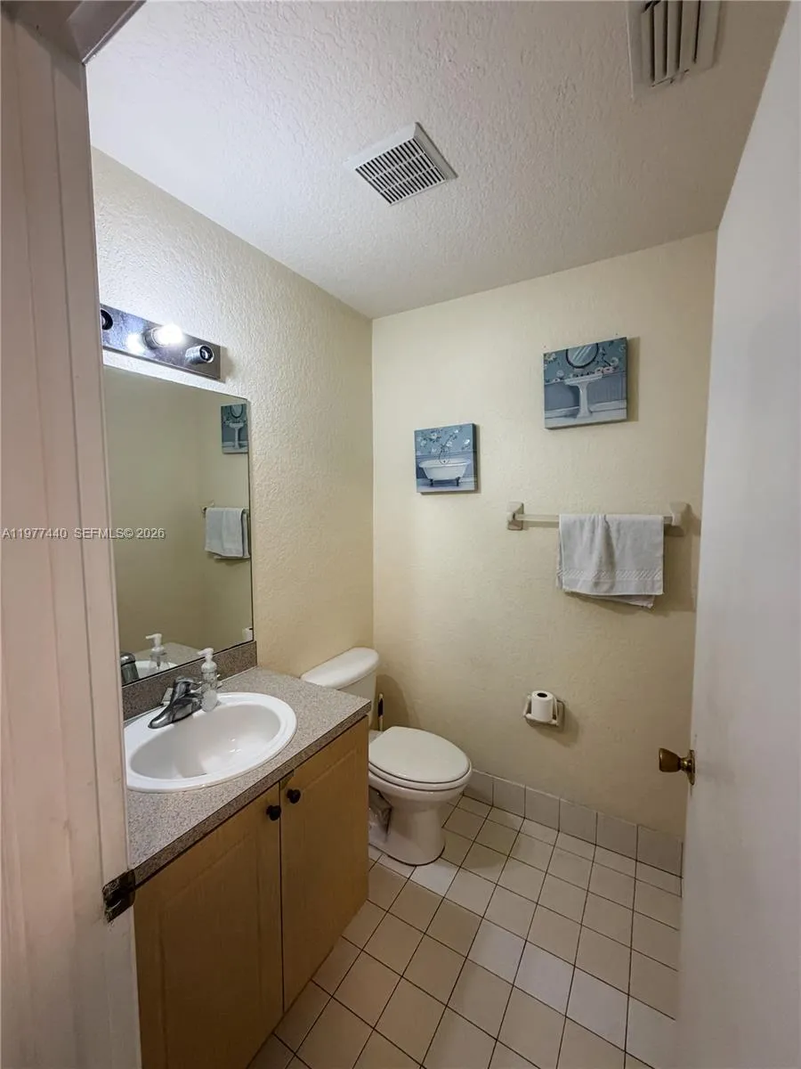 2323 SW 85Way Miramar, FL 33025