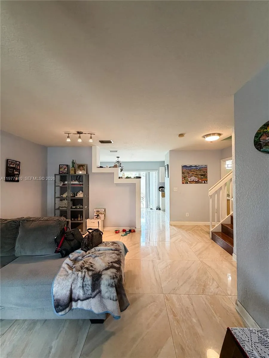 2323 SW 85Way Miramar, FL 33025