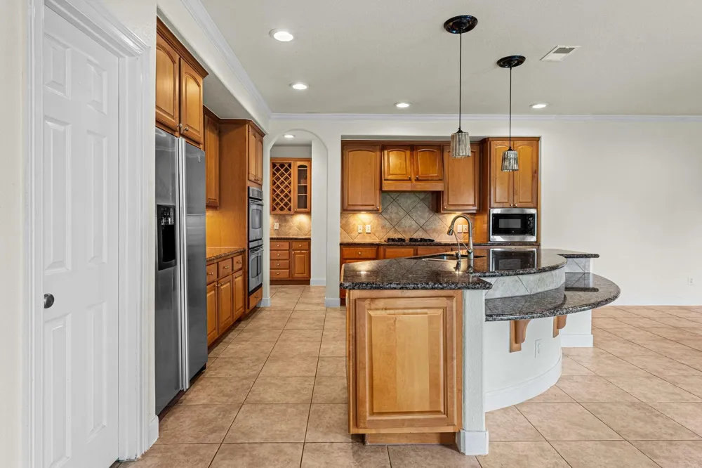 6118 Durango Bay Lane Houston, TX 77041