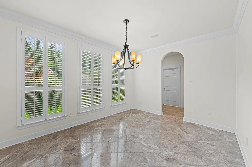 6118 Durango Bay Lane Houston, TX 77041