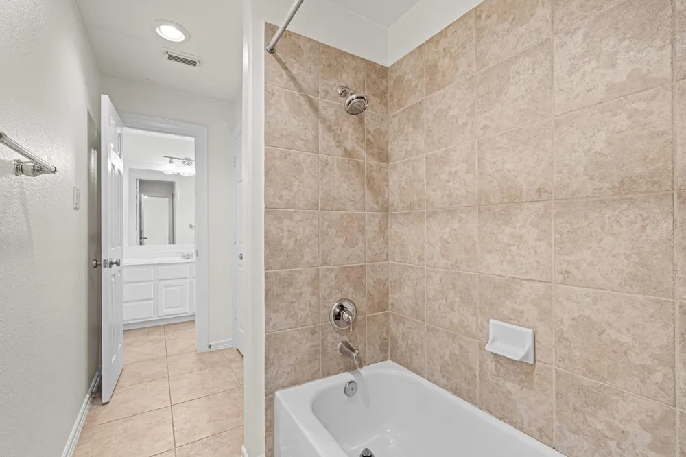 6118 Durango Bay Lane Houston, TX 77041