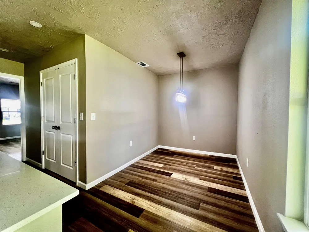 2307 Windsor Lane Pasadena, TX 77506
