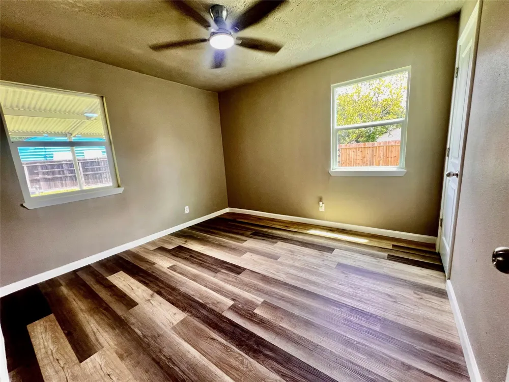 2307 Windsor Lane Pasadena, TX 77506