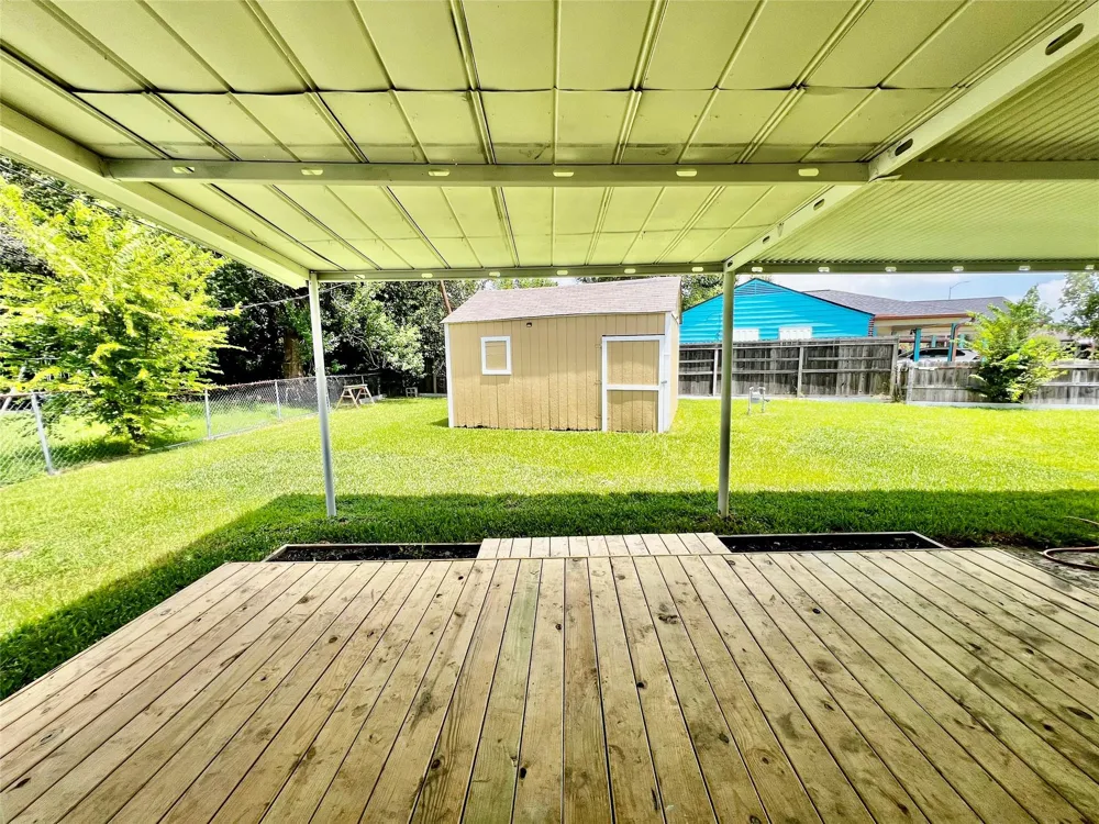 2307 Windsor Lane Pasadena, TX 77506