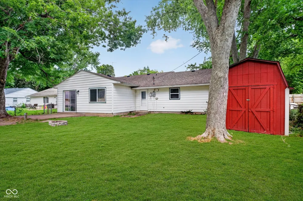 1112 Walton Drive Plainfield, IN 46168