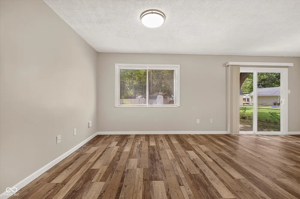 1112 Walton Drive Plainfield, IN 46168