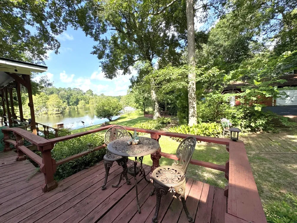 624 County Road 3180 Colmesneil, TX 75938