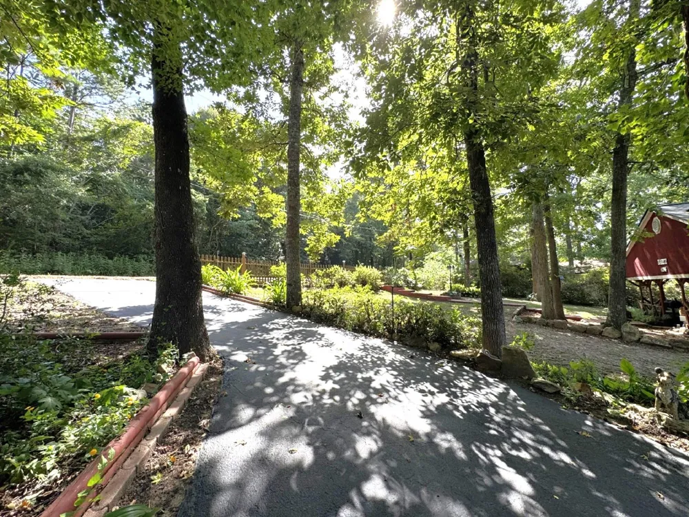624 County Road 3180 Colmesneil, TX 75938