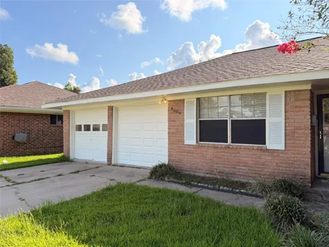 4809 College Park Drive