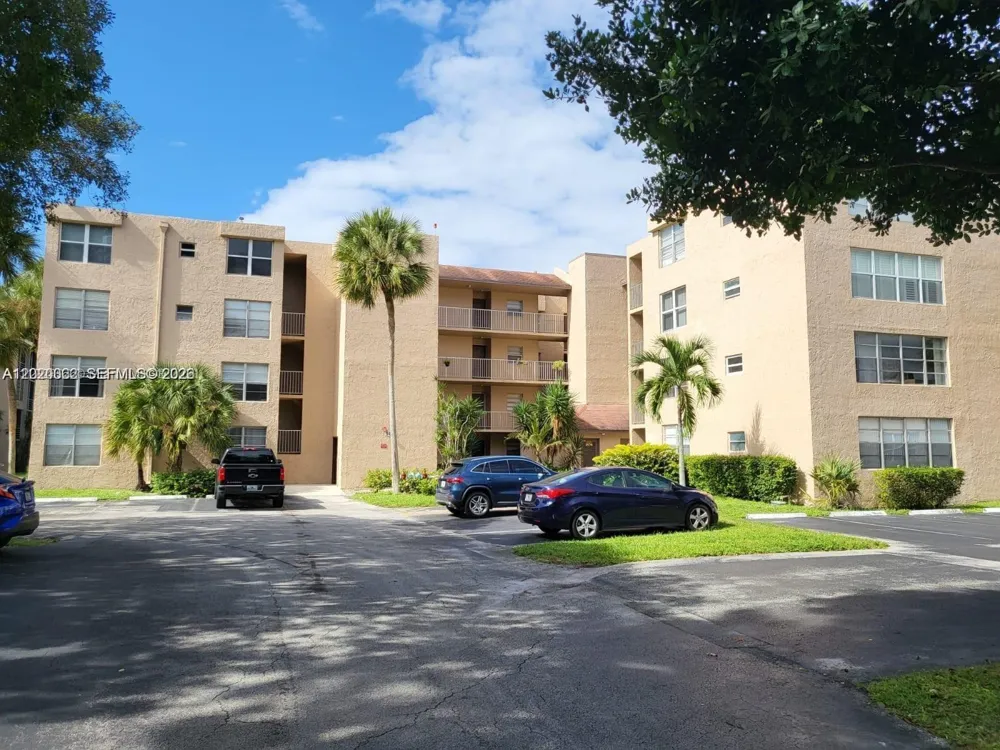 9440 Live Oak Pl #201 Davie, FL 33324
