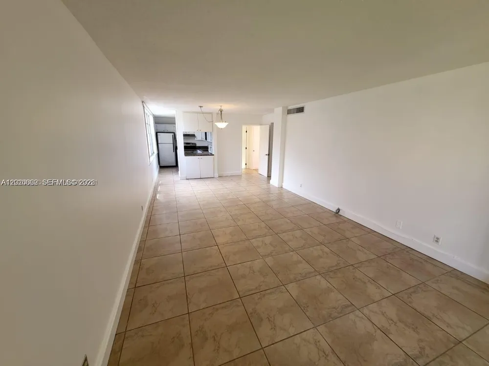 9440 Live Oak Pl #201 Davie, FL 33324