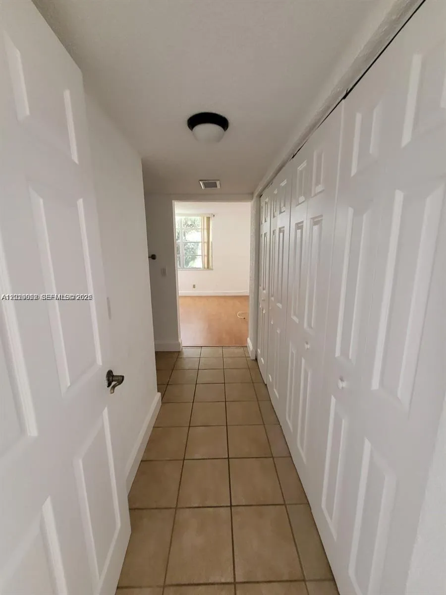 9440 Live Oak Pl #201 Davie, FL 33324