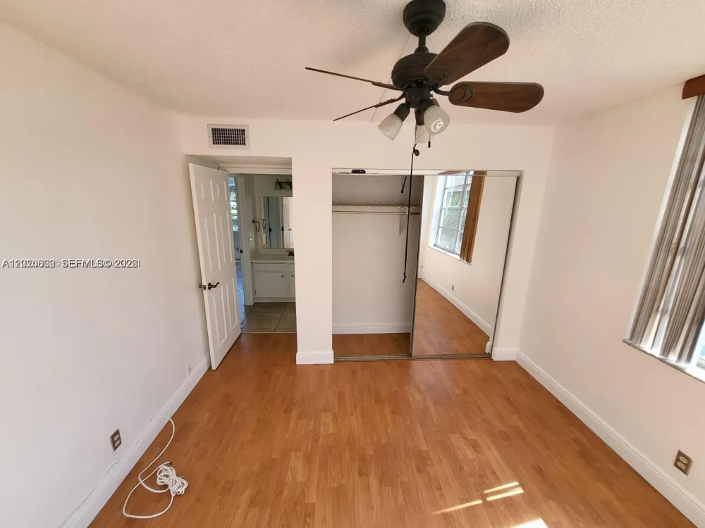 9440 Live Oak Pl #201 Davie, FL 33324