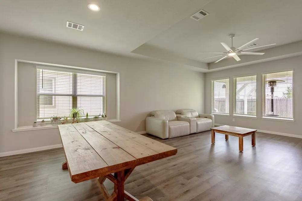 111 Pronghorn Drive Huntsville, TX 77320