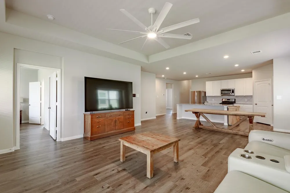 111 Pronghorn Drive Huntsville, TX 77320