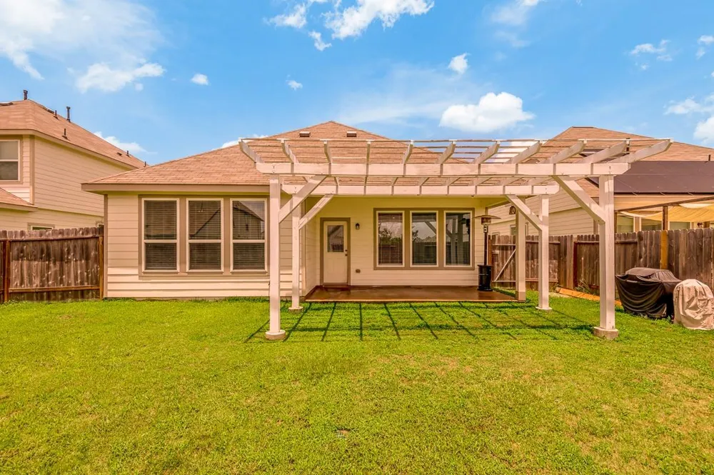 111 Pronghorn Drive Huntsville, TX 77320