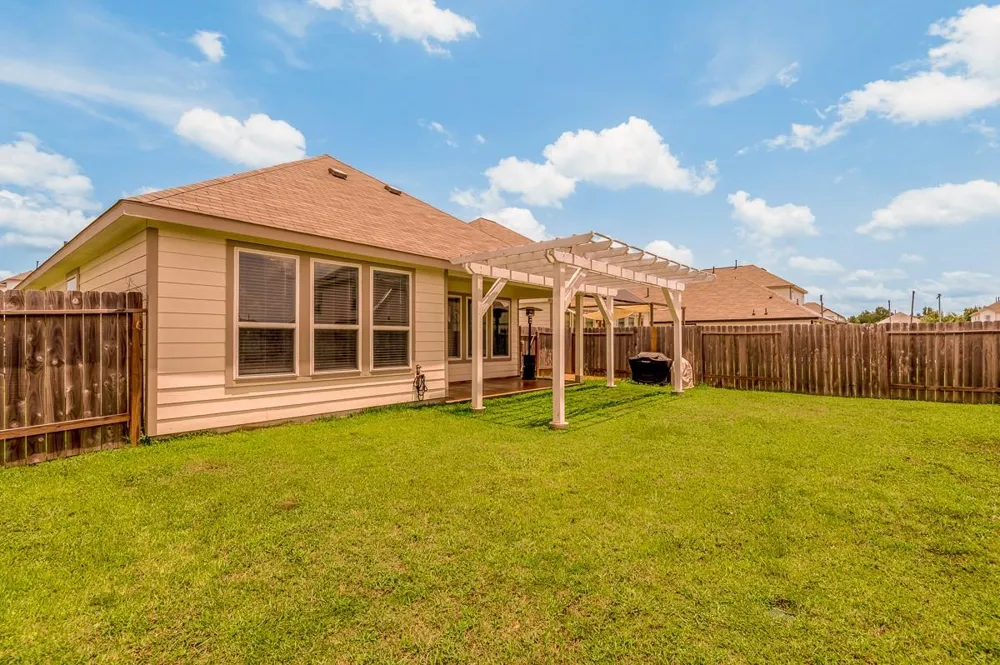 111 Pronghorn Drive Huntsville, TX 77320