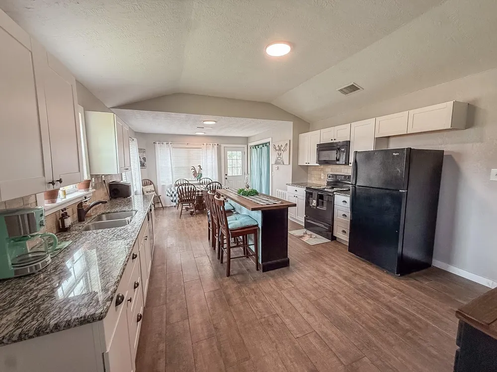 224 Maple Drive Hitchcock, TX 77563