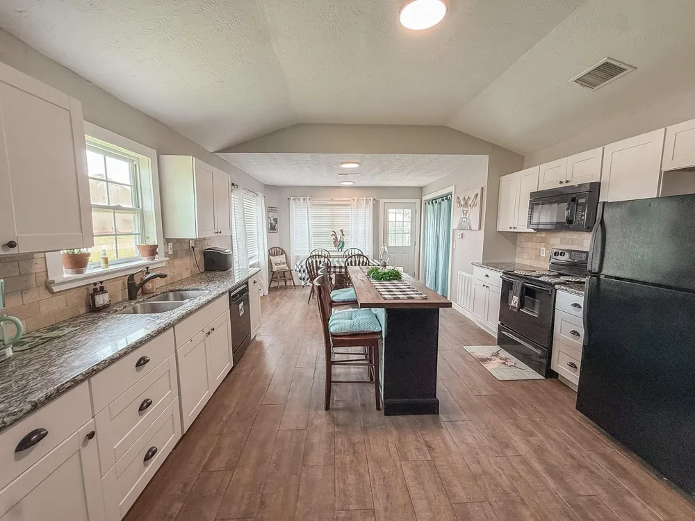 224 Maple Drive Hitchcock, TX 77563