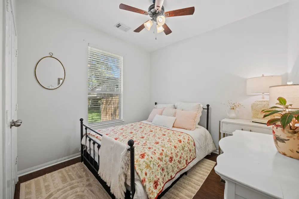 11366 Glenforest Dr Montgomery, TX 77356