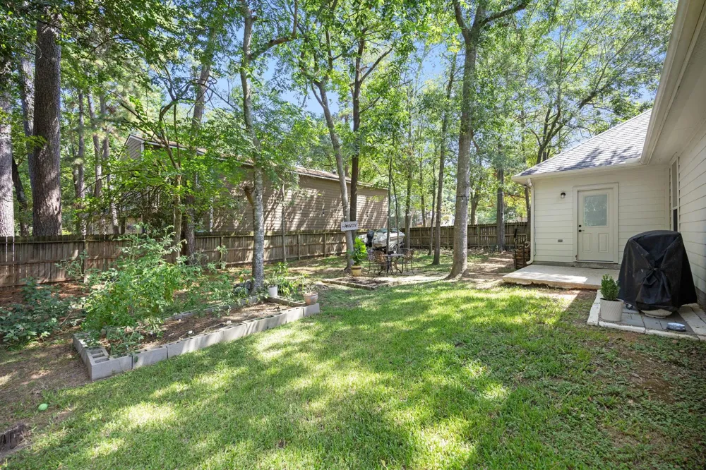 11366 Glenforest Dr Montgomery, TX 77356