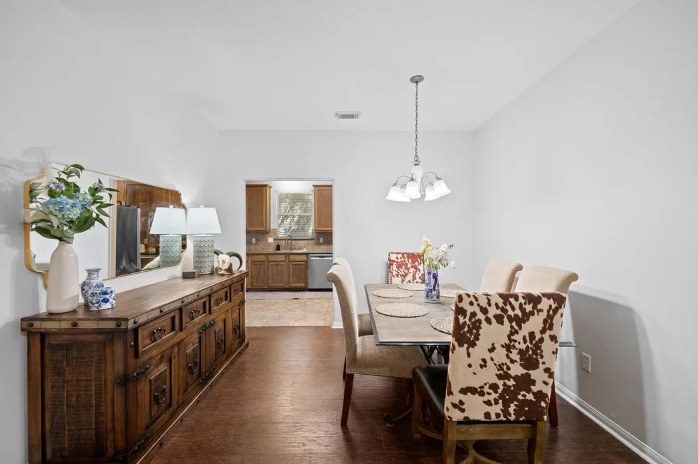 11366 Glenforest Dr Montgomery, TX 77356