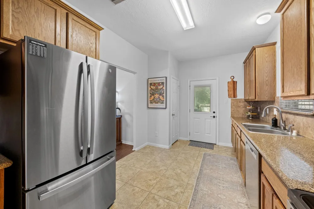 11366 Glenforest Dr Montgomery, TX 77356