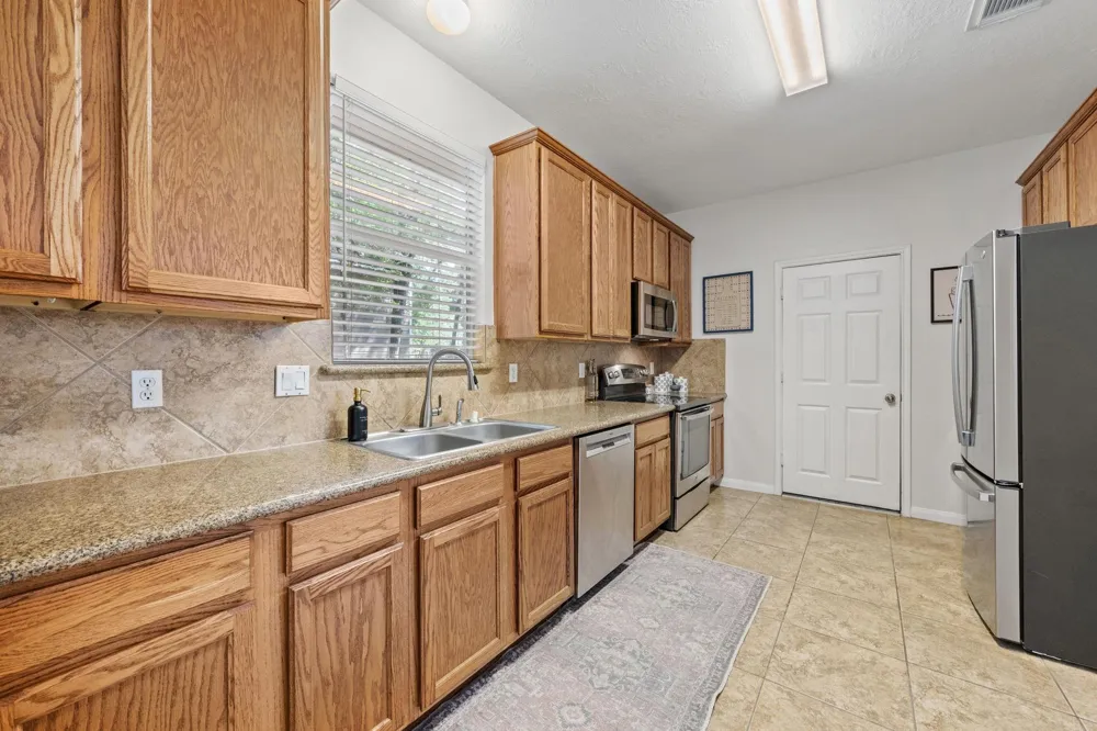 11366 Glenforest Dr Montgomery, TX 77356