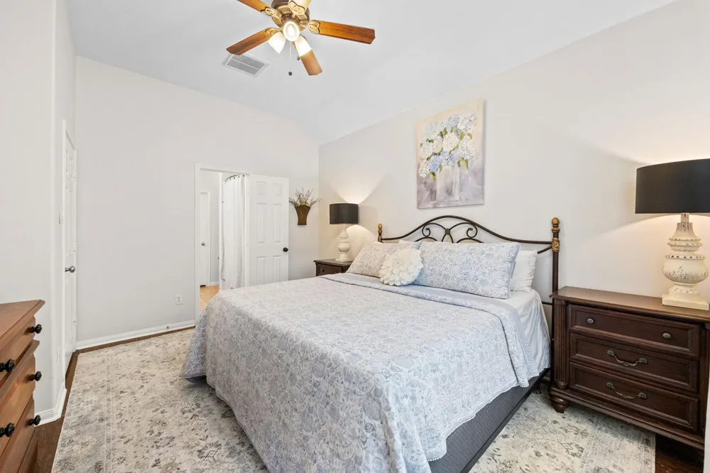 11366 Glenforest Dr Montgomery, TX 77356