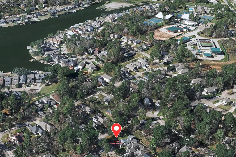 11366 Glenforest Dr Montgomery, TX 77356