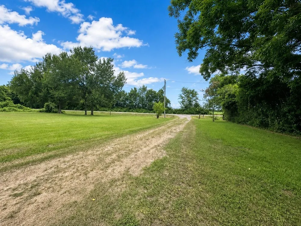 3427 County Road 117 Wharton, TX 77488