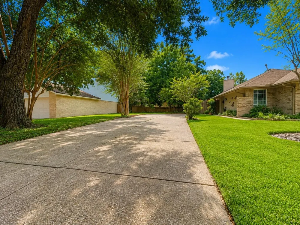 16711 Quiet Trail Drive Humble, TX 77396