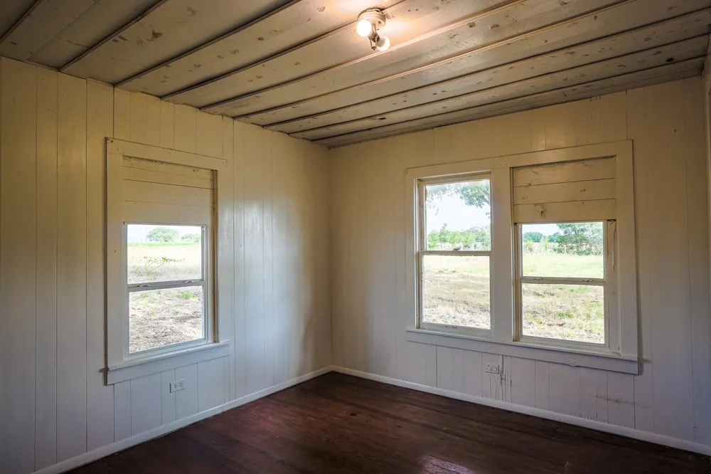 624 Berger Road Schulenburg, TX 78945