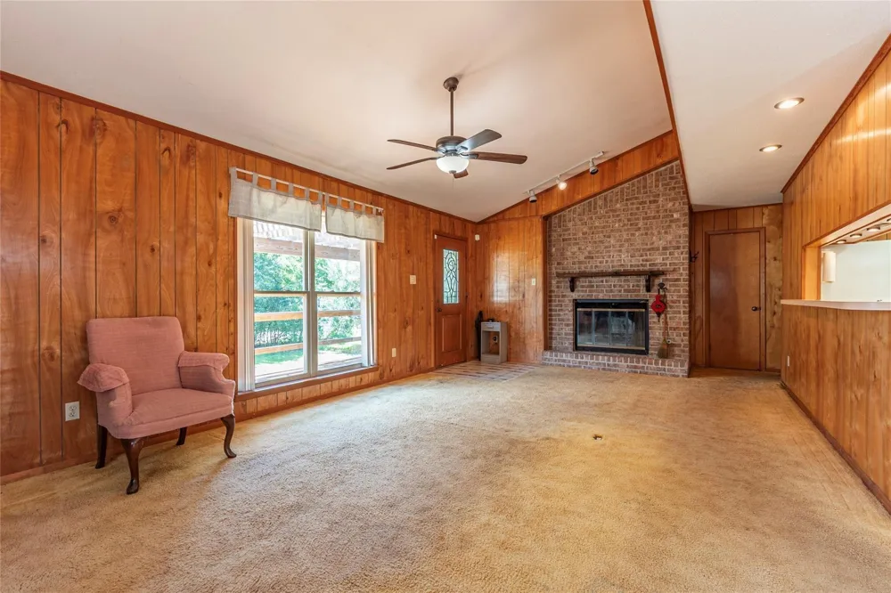 631 E Shore Drive Clear Lake Shores, TX 77565